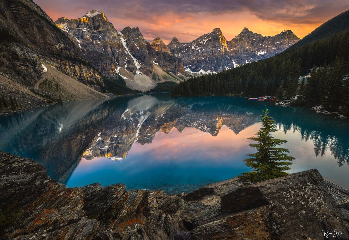 Moraine Reflections - Moraine Lake - Banf National Park